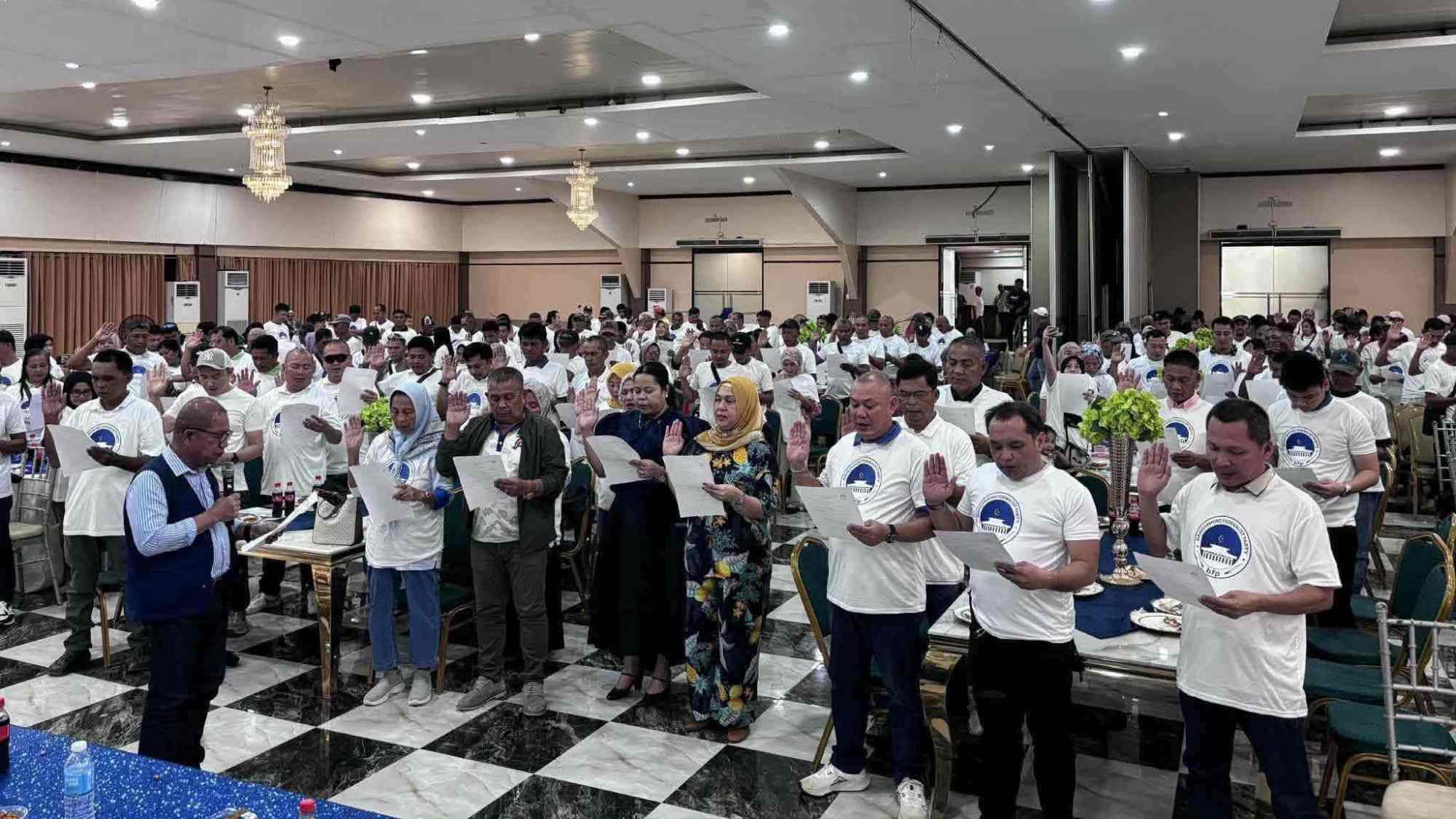 Hundreds of barangay officials join BFP
